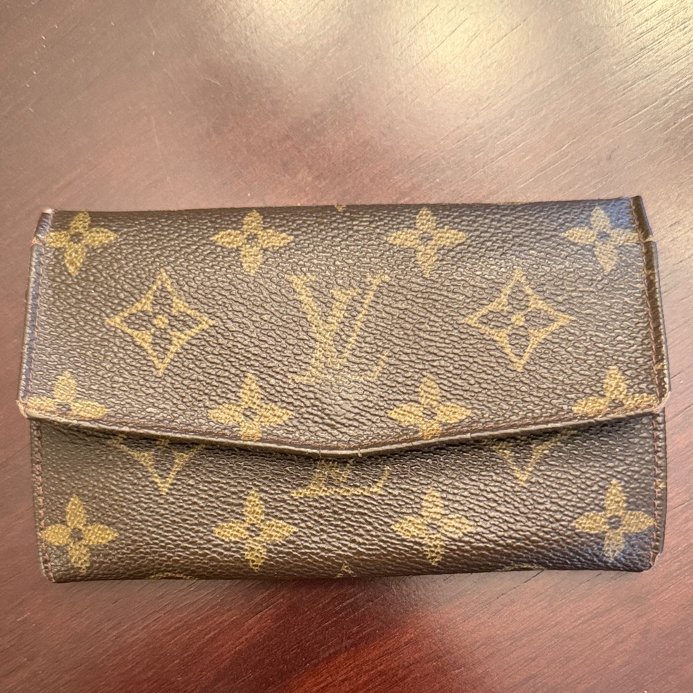 Louis Vuitton Classic Monogram Wallet